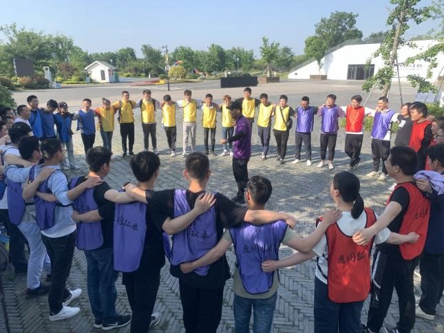 “激情挑戰(zhàn)，同心同行，熔煉團(tuán)隊，共創(chuàng)未來” 亨通智能第三屆拓展訓(xùn)練圓滿成功(圖6)